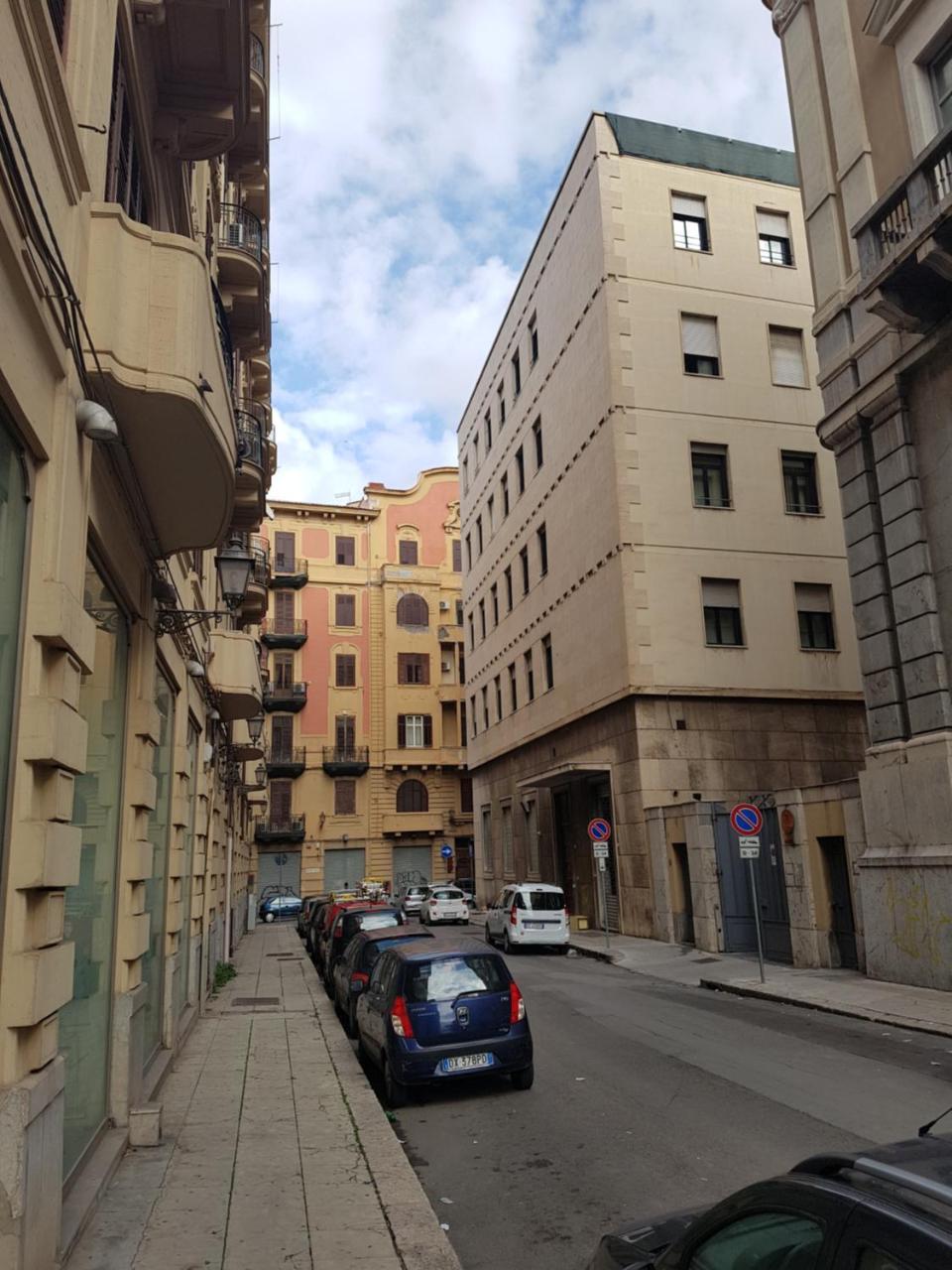 Jonathan Hostel & Guesthouse Palermo Esterno foto