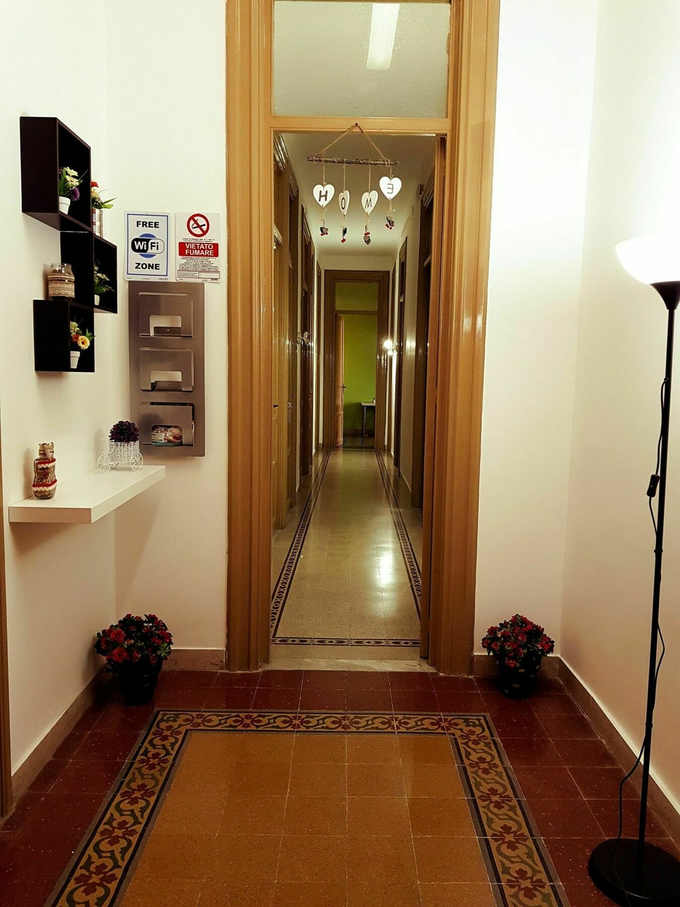Jonathan Hostel & Guesthouse Palermo Esterno foto